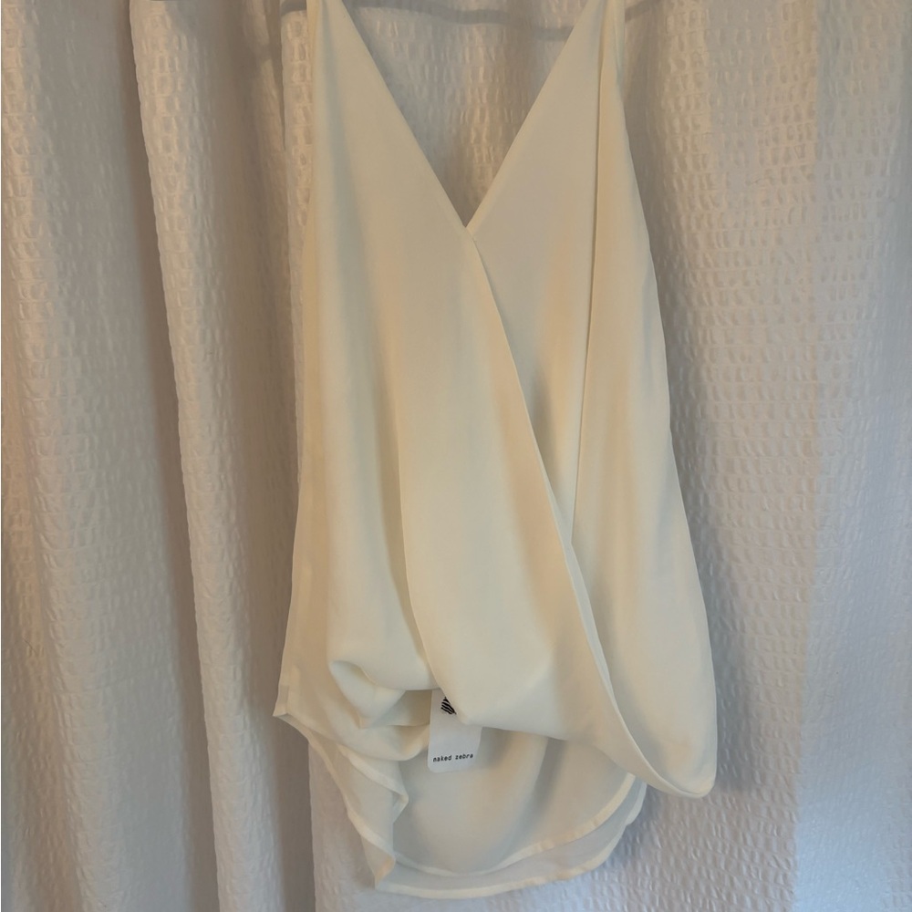 Naked Zebra Elegant White Sleeveless Top